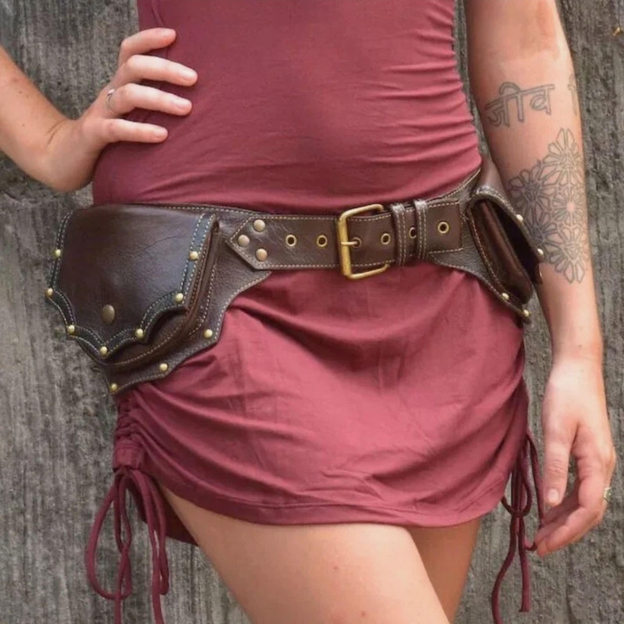 Vintage Leather Crossbody Belt Bag for Women – Adjustable Mini Waist & Hip Pouch